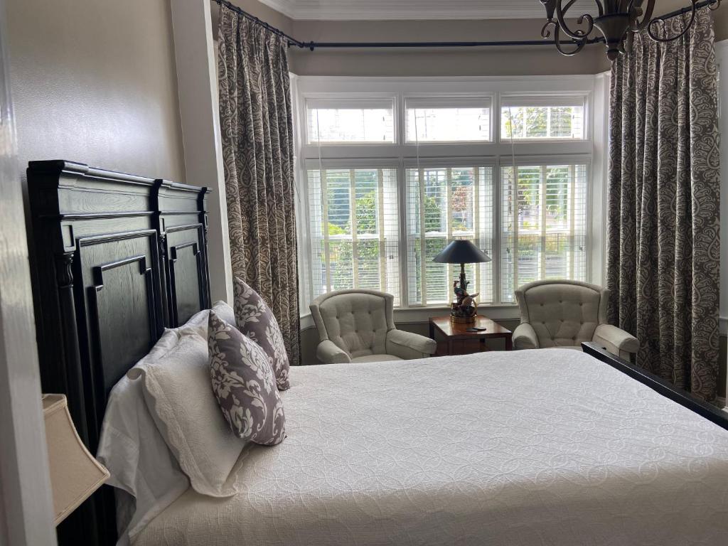 Bluff View Inn photo 1