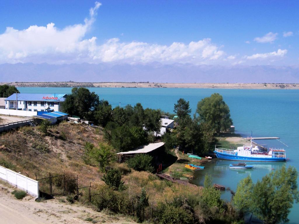 Asfandiar Hotel photo 1