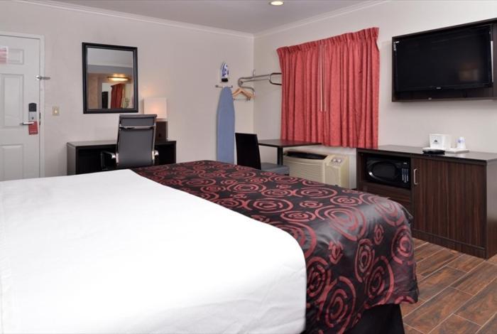 Двухместный (Номер с кроватью размера «king-size»), Americas Best Value Inn Hollywood
