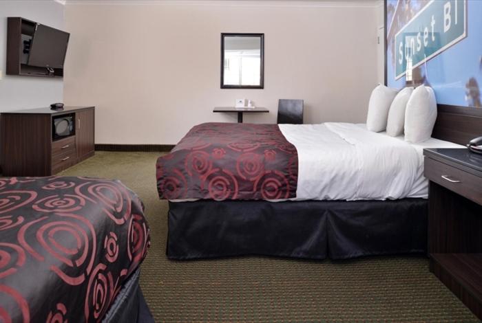 Четырехместный (Номер с 2 кроватями размера «queen-size»), Americas Best Value Inn Hollywood