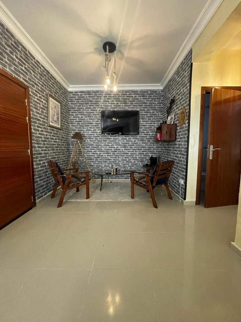 Magnifique appartement a louer à fnideq avec parking gratuit photo 4