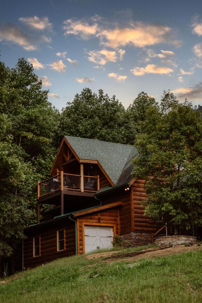 Treetop Hideaway at Barr5 Ranch