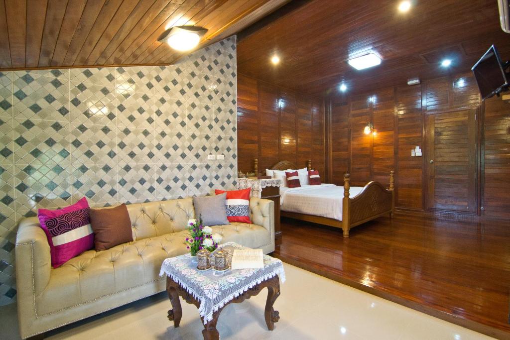 Двухместный (Двухместный номер Делюкс с 1 кроватью), Bueng Bua Thong Resort
