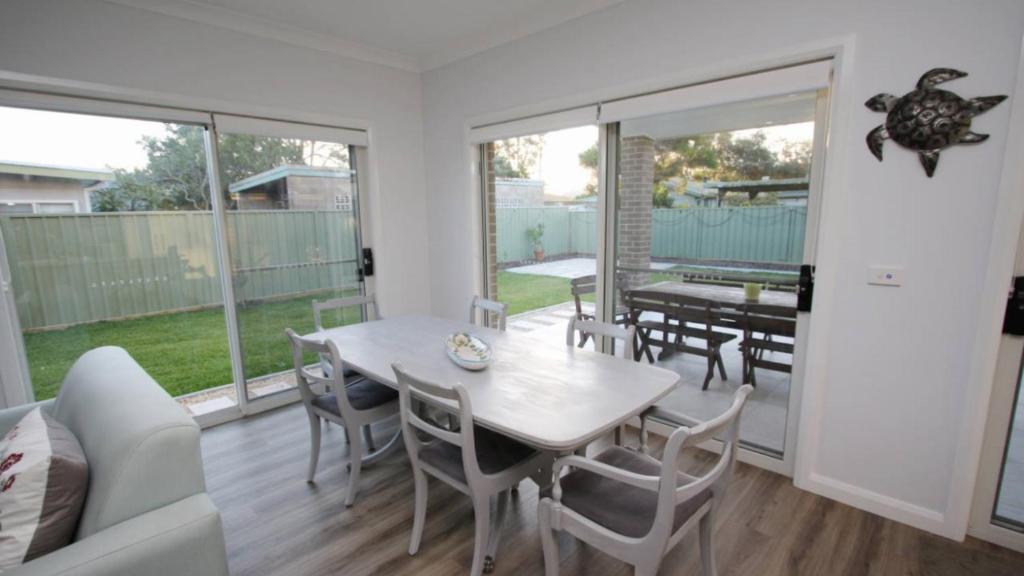 Lindyloo 13 Binda St, Hawks Nest photo 3