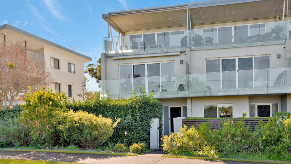 1 - 58 Moira Pde, Hawks Nest photo 1