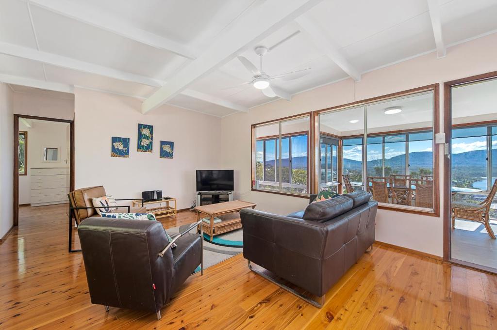 Bally High, 20 Dulconghi Street photo 1