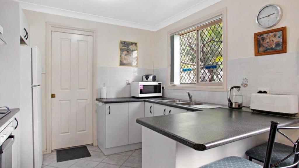 2 - 9 Yamba St, Hawks Nest photo 2