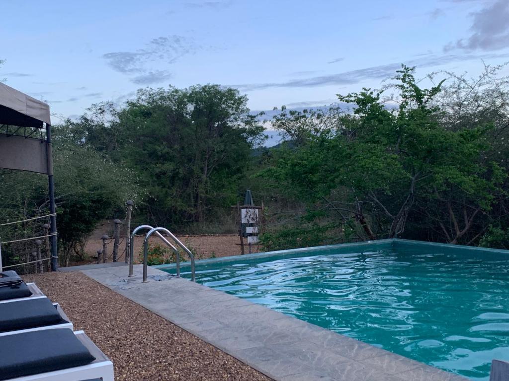 Kele Yala photo 2