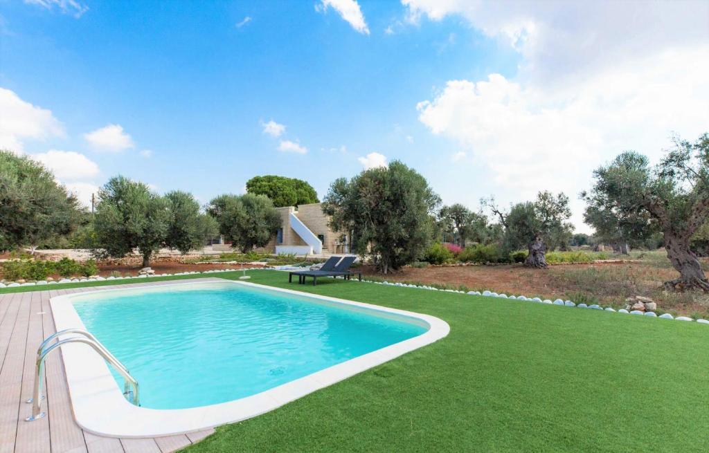 Superior villa with private pool 2km from the sea photo 1