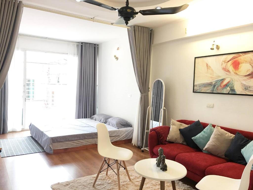 Wind Chimes Hideaway - Apartment In Central Hanoi