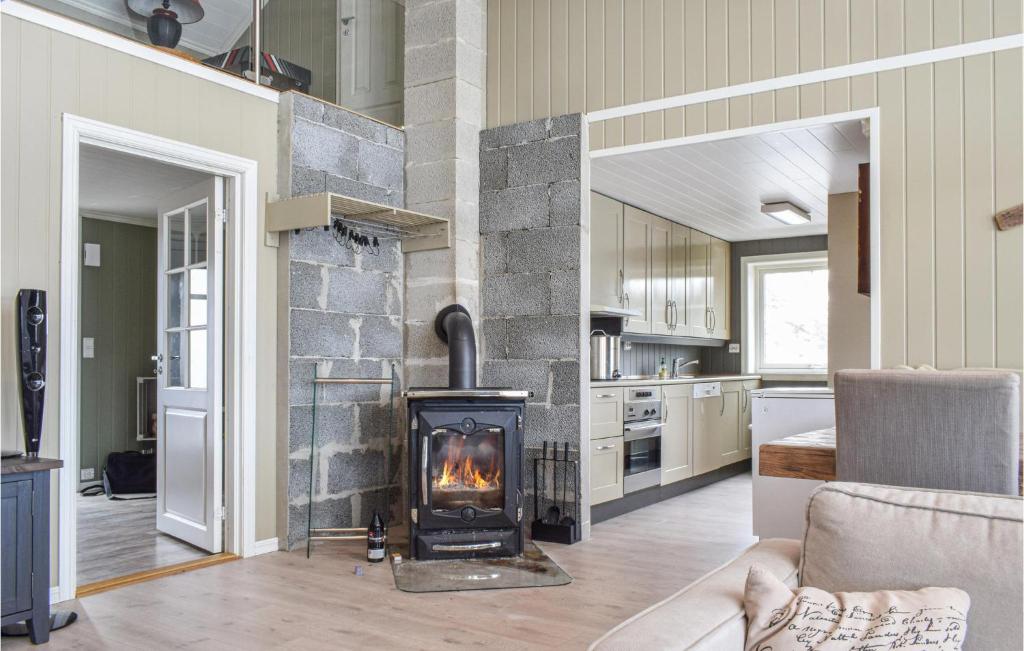 Amazing Home In Tonstad With 4 Bedrooms photo 3