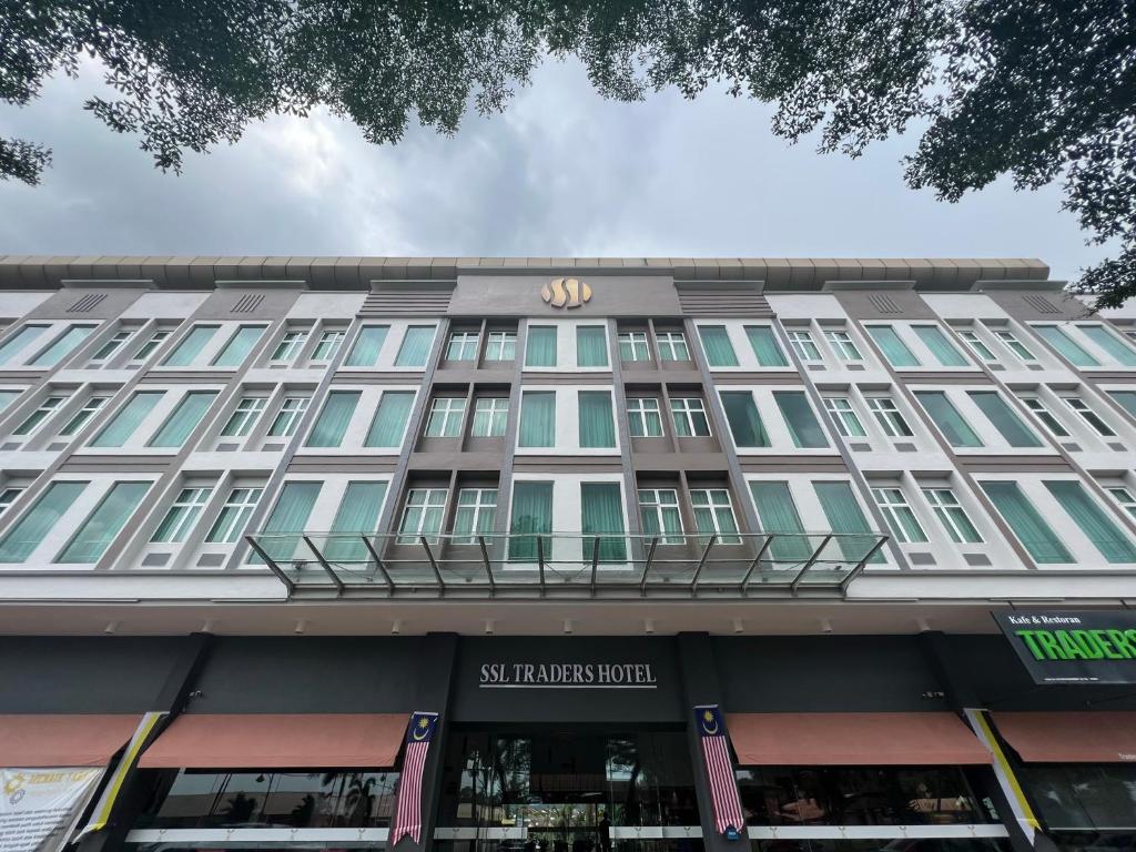 SSL Traders Hotel photo 1