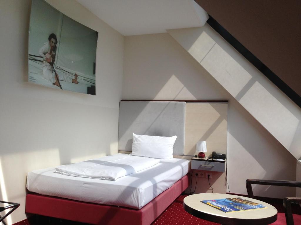 Одноместный (Одноместный номер), Come Inn Berlin Kurfürstendamm