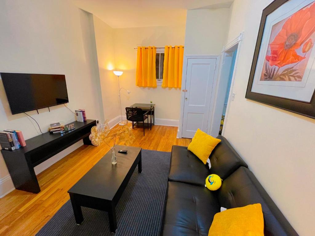 Home sweet home in the heart of Wilmington. photo 3