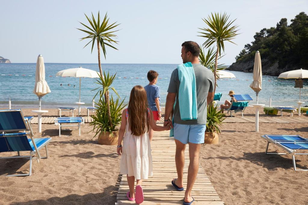 Iberostar Bellevue All Inclusive photo 2