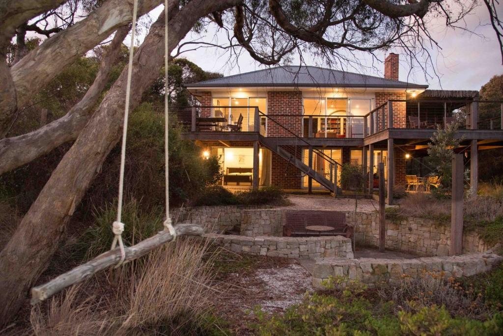 Aireys Central photo 1