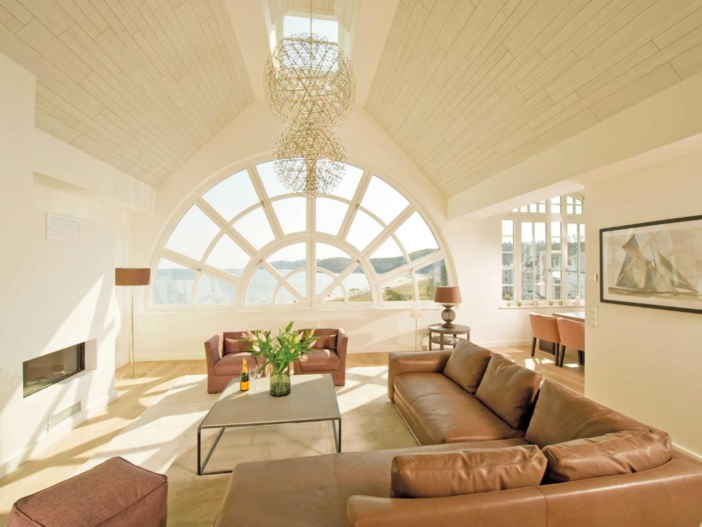 Strandschloss Binz - Penthouse "Royal Beach" mit Sauna, Kamin, Terrasse, Meerblick photo 1