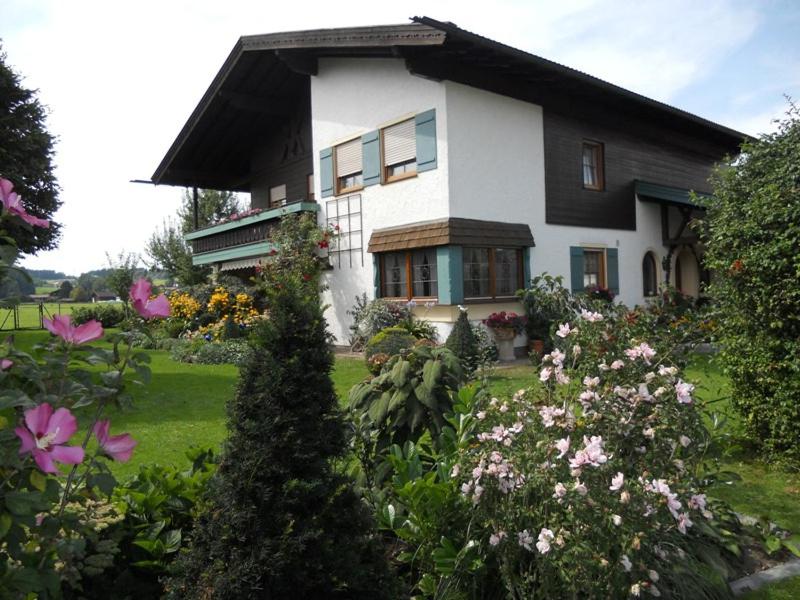 Ferienwohnungen Edmeier photo 1
