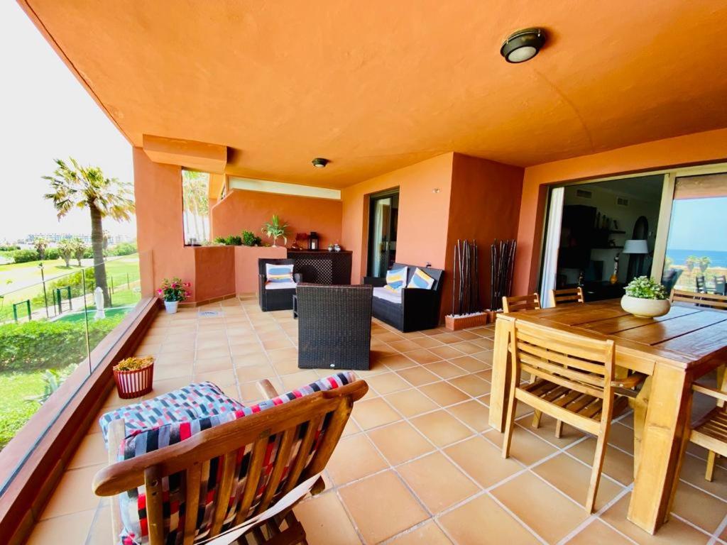 Appartement de standing avec vue mer et golf photo 1