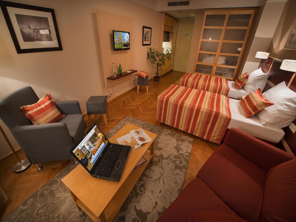 Двухместный (Двухместный номер-студио с 1 кроватью), EA Hotel Julis