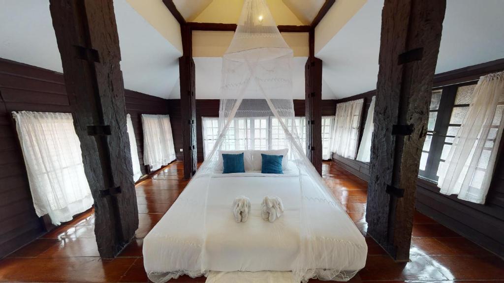 DONPIN8 Lanna Heritage, Timeless Grace Room Type - Standard Double Room