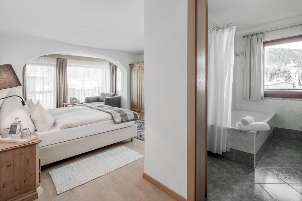 Hotel Conturines photo 2