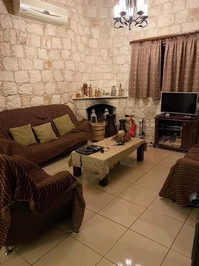 V.I.P Villa photo 1