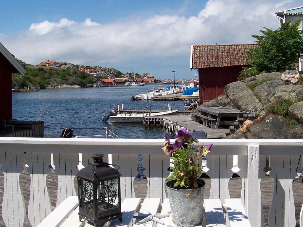 Holiday home in Rönnäng 1 photo 4