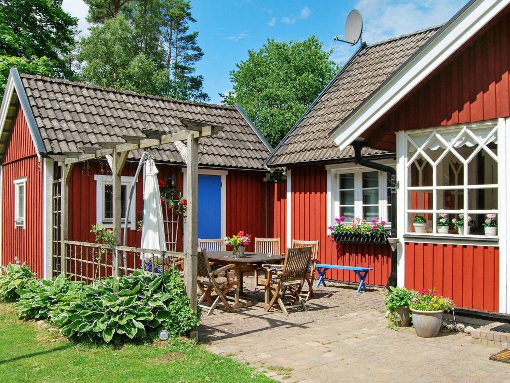 Holiday home LINDERÖD photo 1