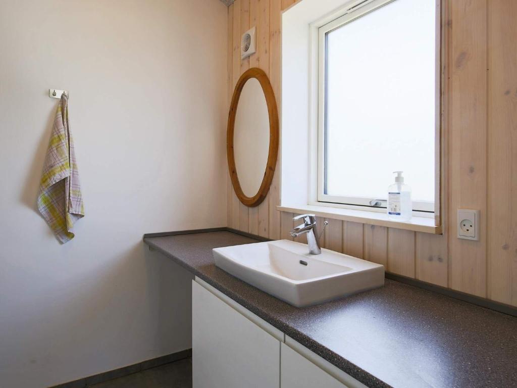6 person holiday home in Eskebjerg photo 4