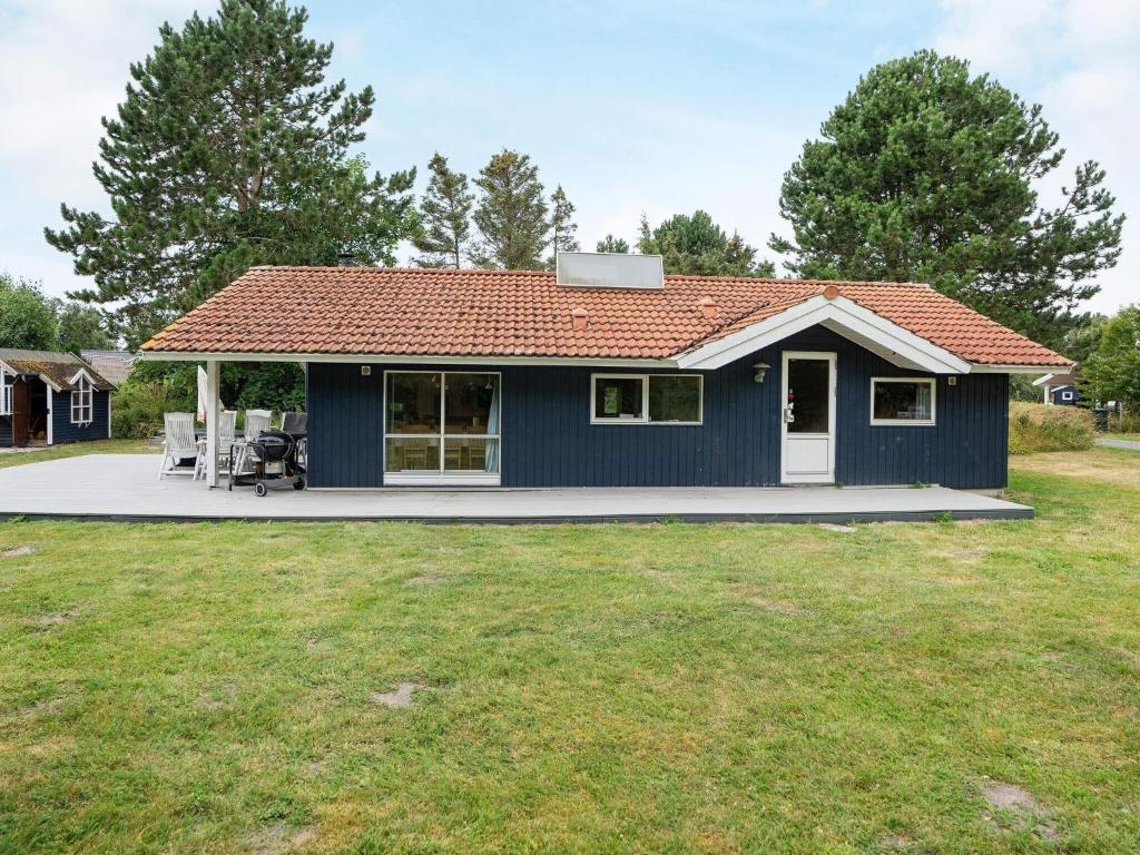Three-Bedroom Holiday home in Rødby 6 photo 1
