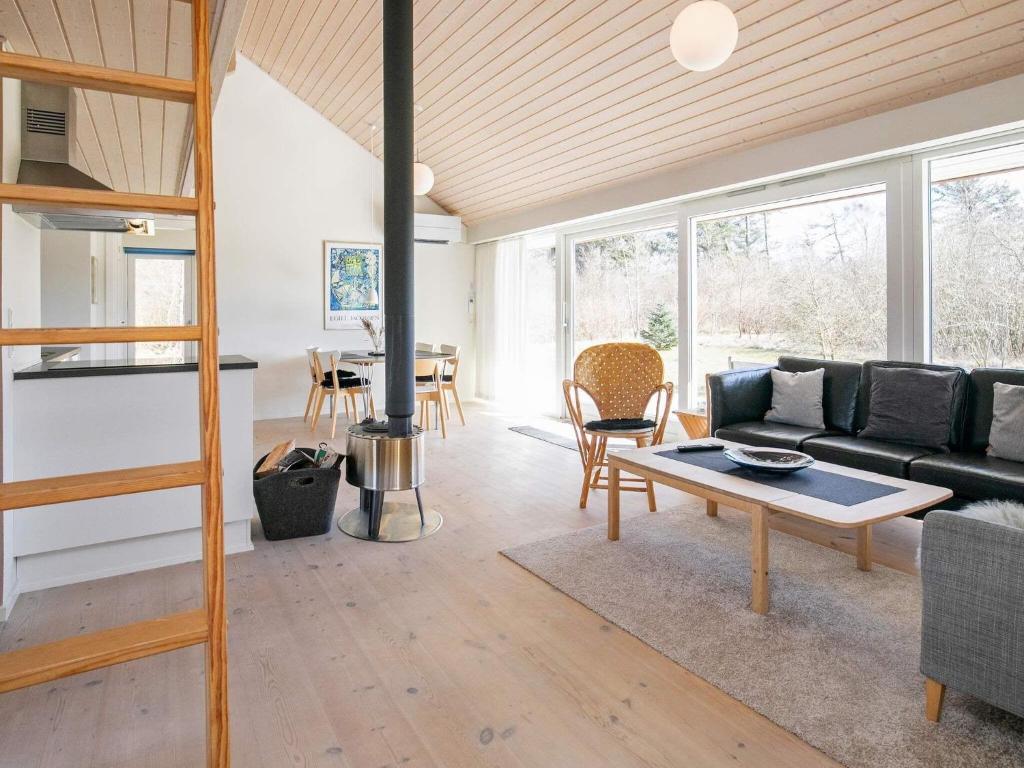 8 person holiday home in Brovst photo 3