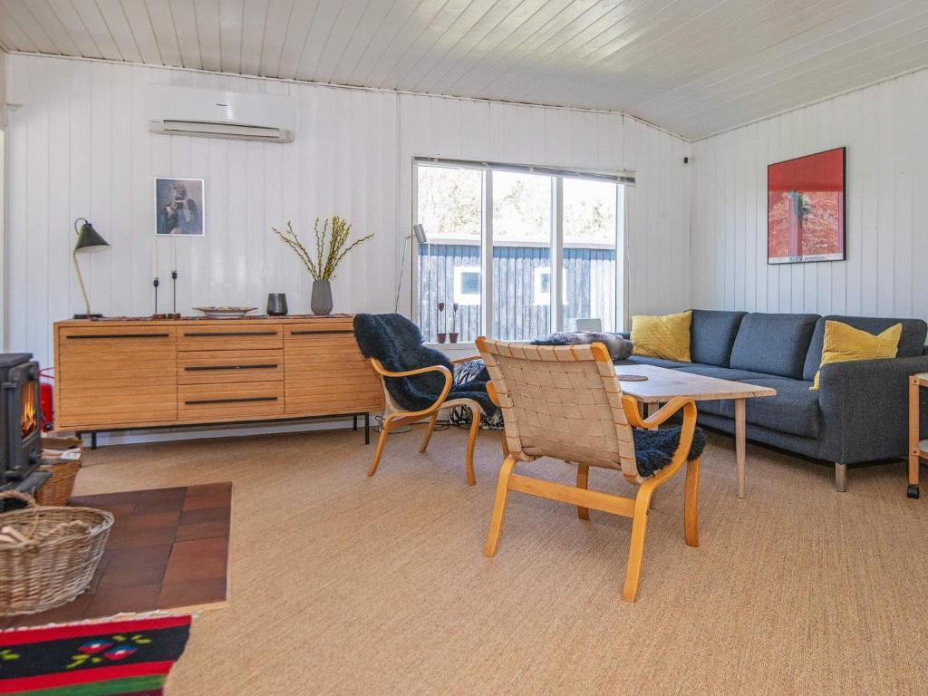 7 person holiday home in Knebel photo 3