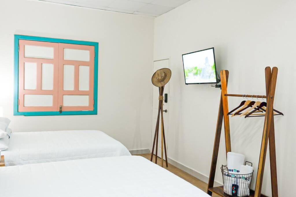 Recently Renovated Apartment The Heart Of Flores photo 2