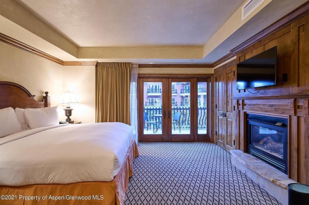 Aspen Mountain Residences, 2 Bedroom Luxury Residence Club Condo photo 4