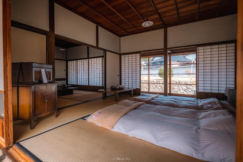 Japan's oldest remaining company housing photo 3