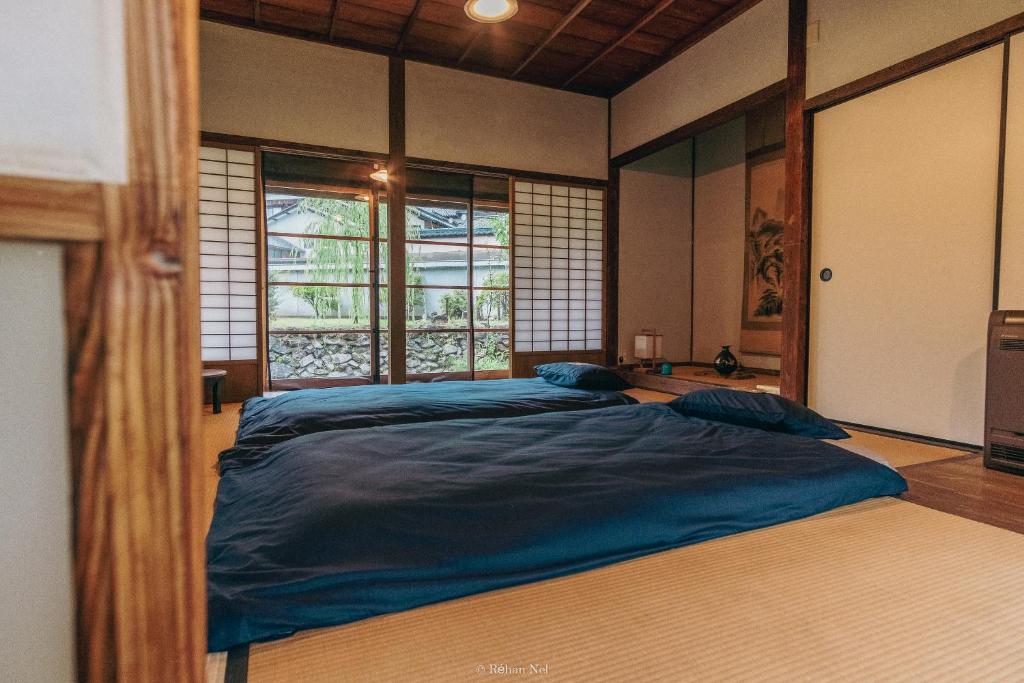 Japan's oldest remaining company housing photo 4