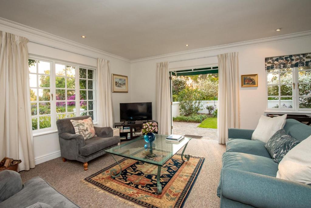 Greenhill Farm Cape Dutch Cottage Plettenberg Bay - 1 Bedroom Private Cottage photo 1