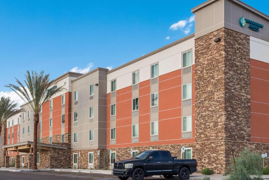 Woodspring Suites Mesa Chandler image
