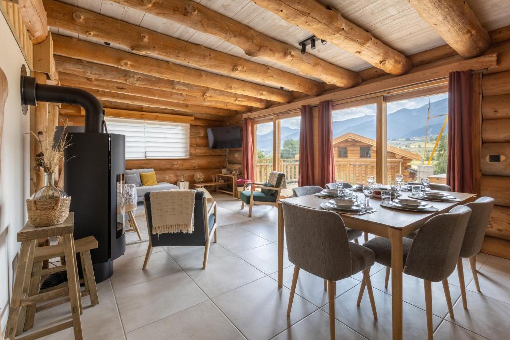 Chalet L'Axurit - Familial Jacuzzi Sauna photo 2