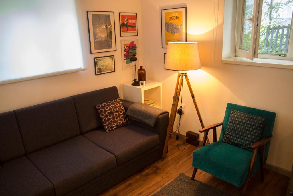 Gray apartment photo 1