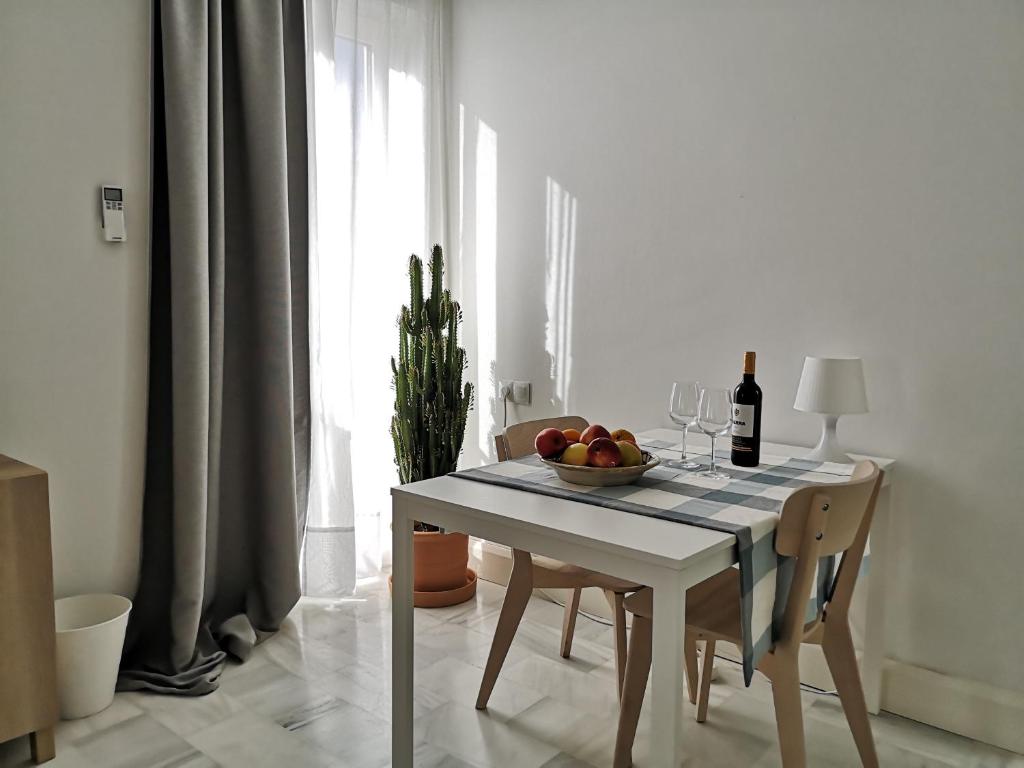 White Loft Alameda photo 2