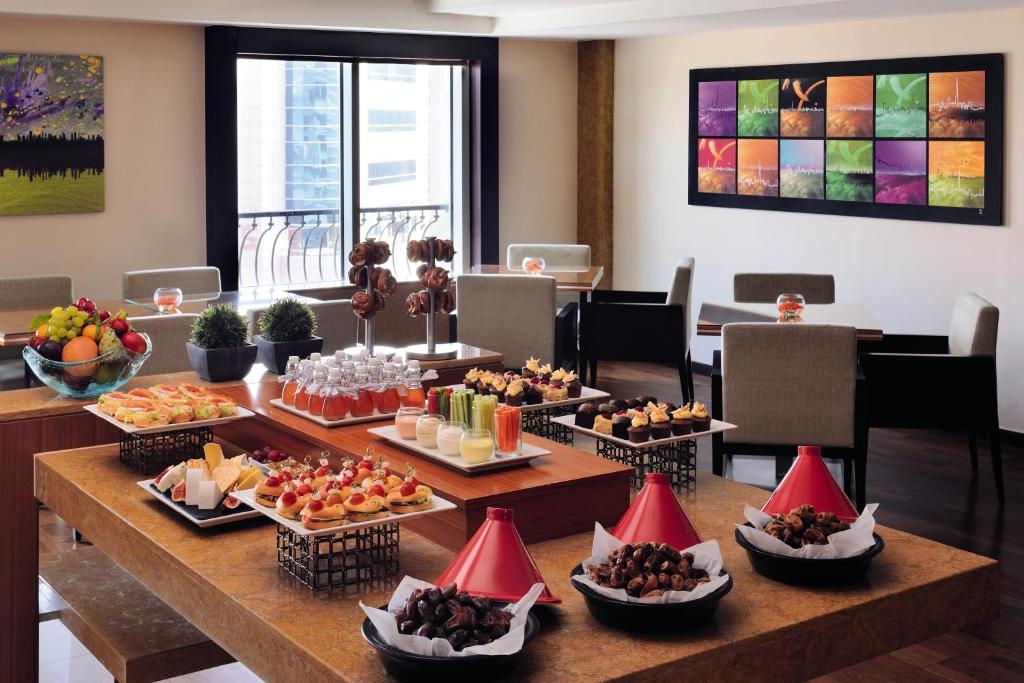 Двухместный (Курорт AVANI - Представительский номер), Отель AVANI Deira Dubai Hotel