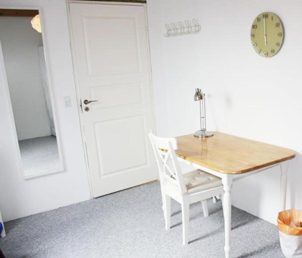 Dejligt værelse lyst og hyggeligt photo 2