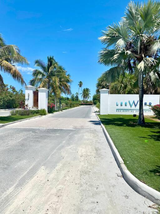 SeaSide Townhome, Spacious 2br 3bath Leeward Grace Bay, Providenciales, walk to beach photo 1