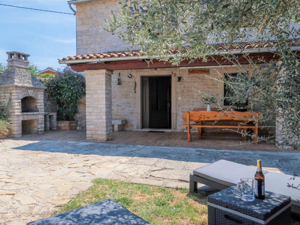 Holiday Home Lara - LBN362 by Interhome