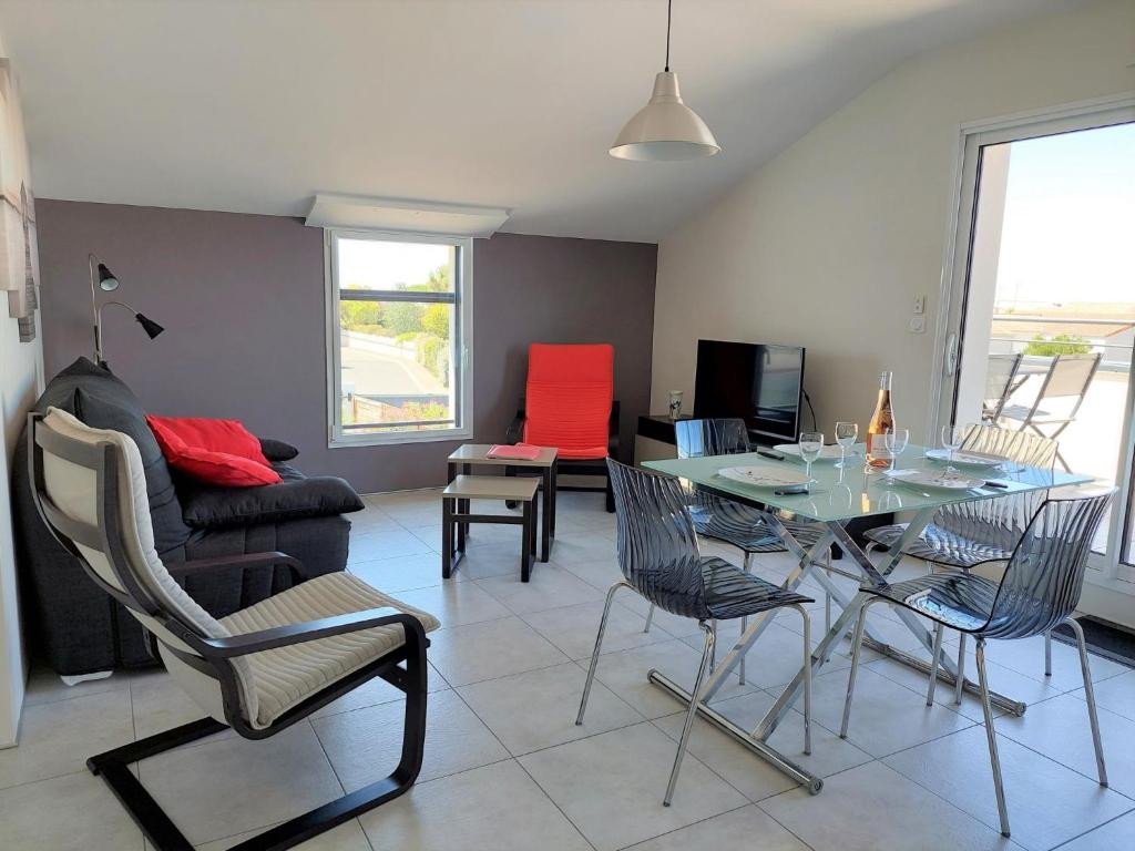 Apartment Les Epinettes by Interhome photo 3