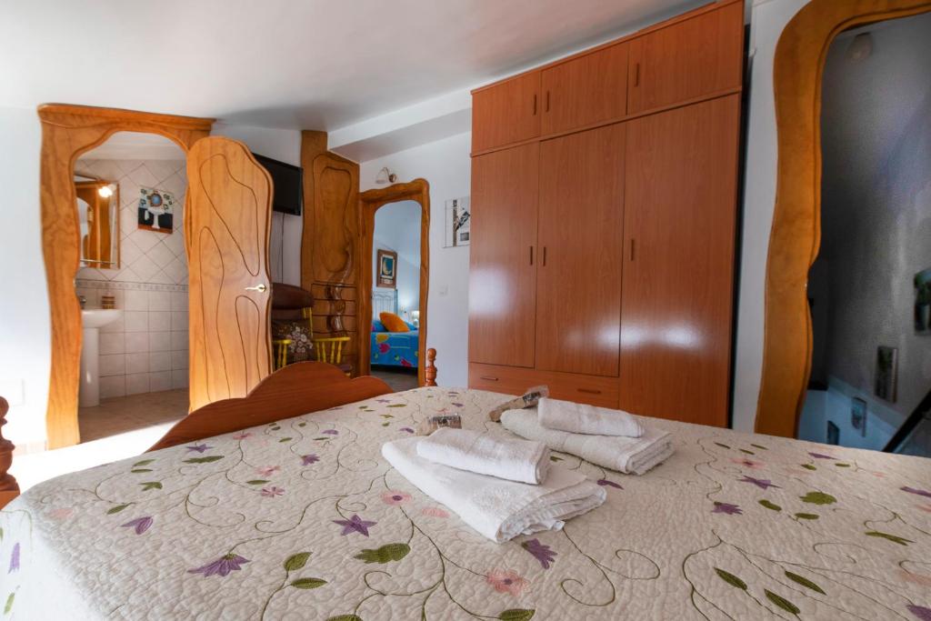 Encantadora casa de pueblo para 7 pax con gran Terraza photo 4
