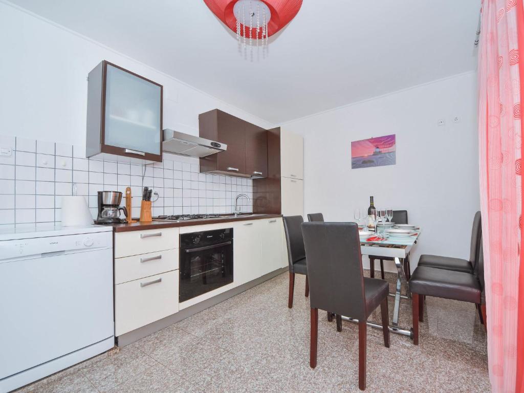 Apartment Jelena by Interhome photo 3