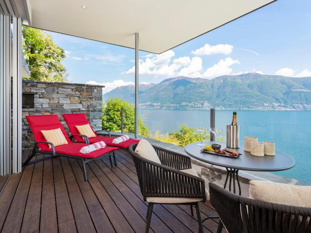 Apartment La Gioia-2 by Interhome